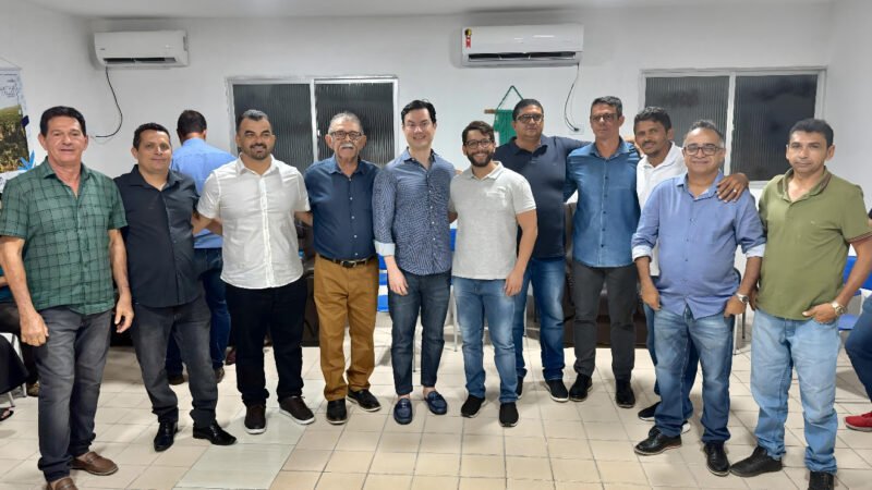 Clodoaldo Magalhães cresce em silêncio e se torna uma das maiores forças políticas de Pernambuco