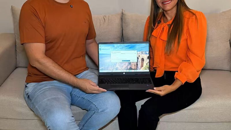 Prefeito Ismael Lira realiza investimento histórico e entrega notebooks para profissionais da Educação em Orocó