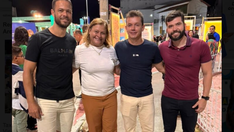 Regina da Saúde prestigia Festival de Economia Criativa de Arcoverde ao lado de amigos