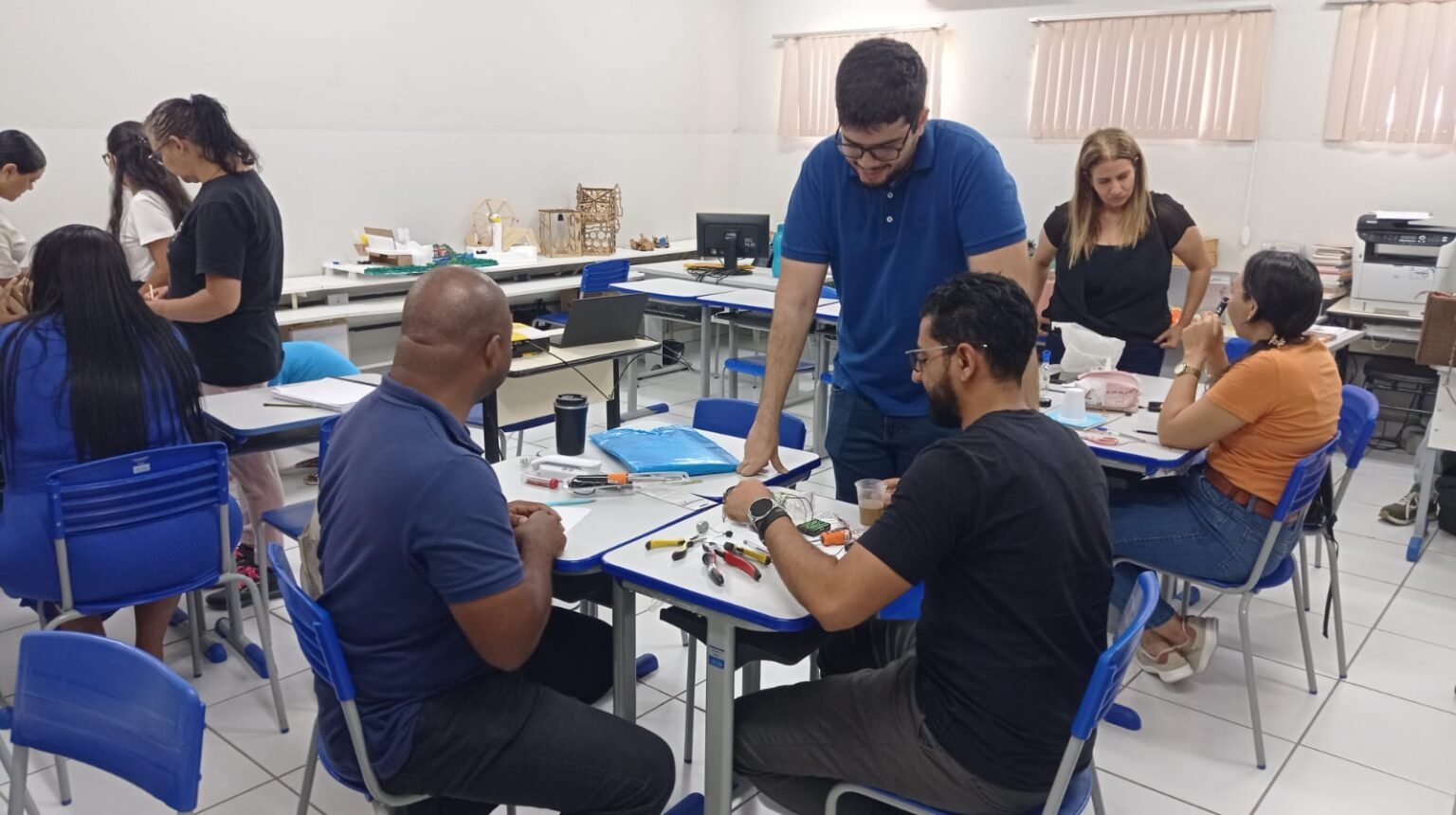 Professores de robótica da rede municipal de ensino participam de formação promovida pela Prefeitura de Juazeiro