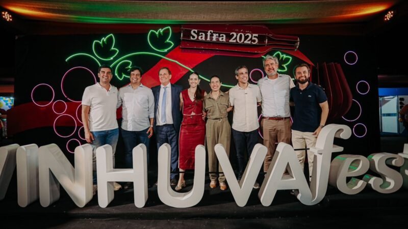 Governadora Raquel Lyra reforça apoio do Estado aos arranjos produtivos na abertura da VINHUVAfest 2025, em Lagoa Grande