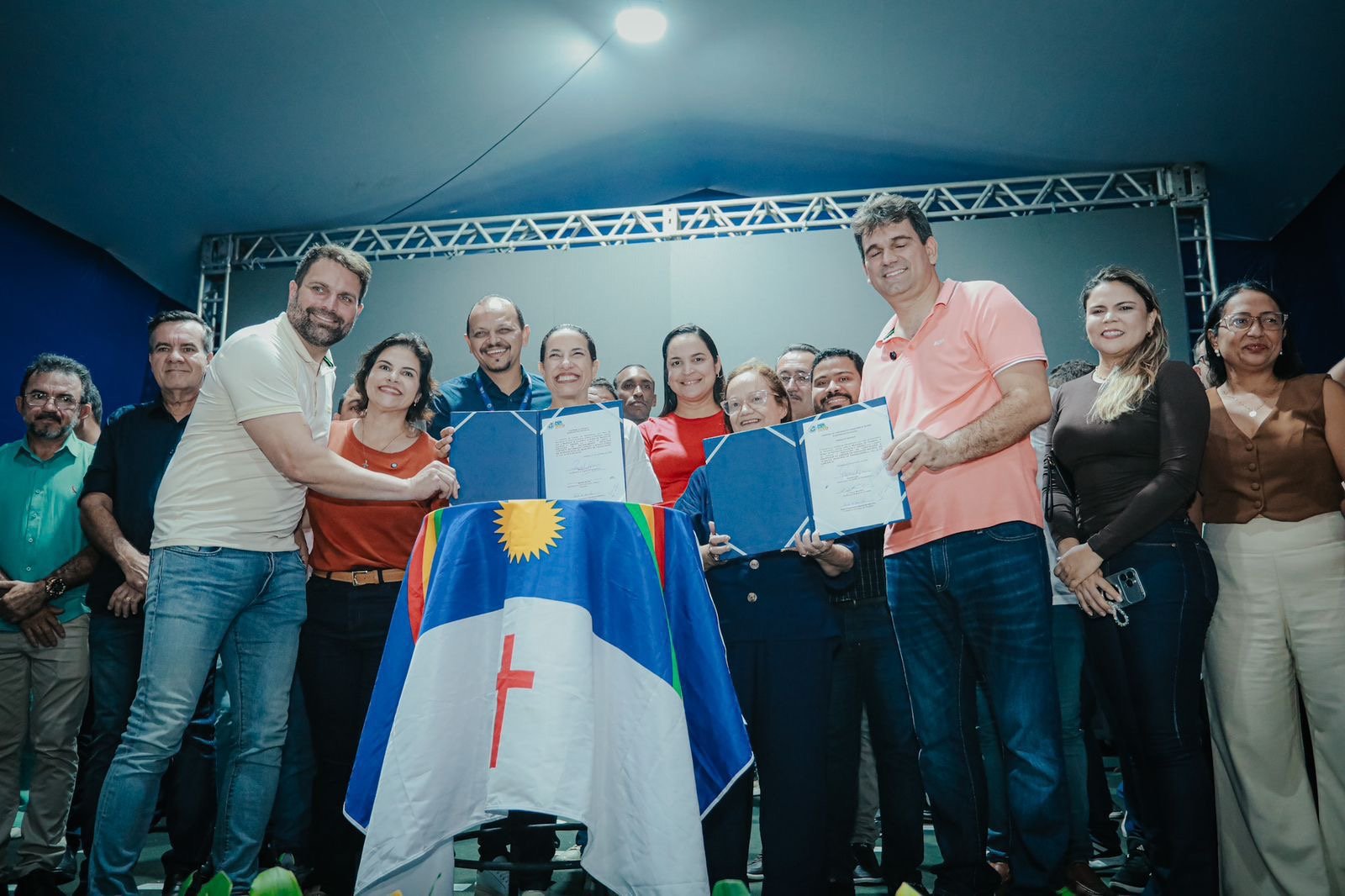 Na Mata Norte, governadora Raquel Lyra dá início à restauração da PE-040, autoriza recapeamento de ruas e garante recursos para construção de creche 