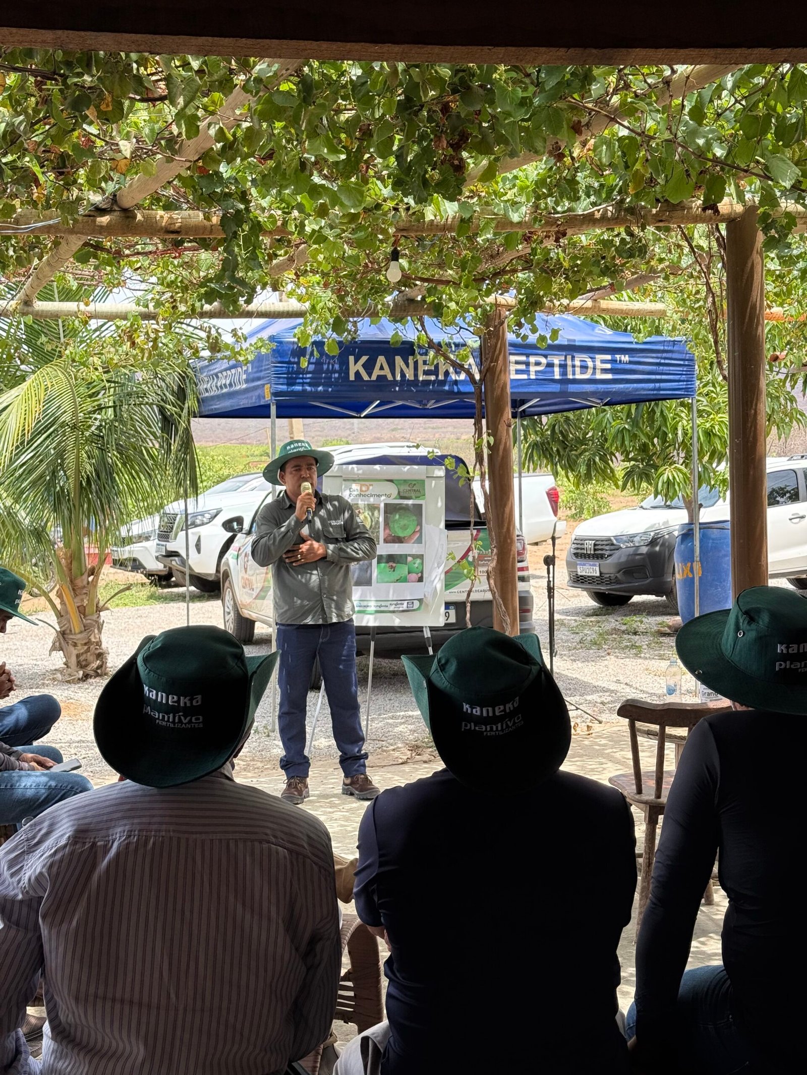 Intercâmbio entre agricultores de Ribeirão e Petrolina fortalece conhecimento e abre novos horizontes para a agricultura familiar da mata sul