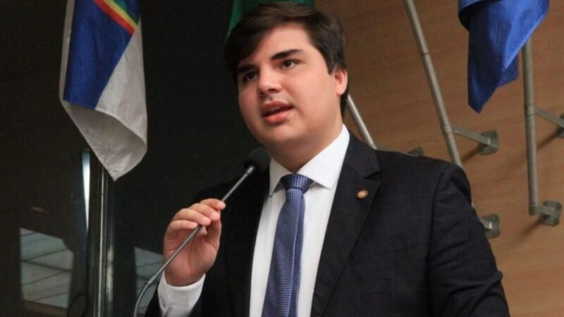 Alef Collins lidera número de emendas aprovadas ao PPA na Câmara do Recife