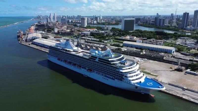 Temporada de Cruzeiros 2025/2026 recebe embarcações de grande porte na próxima terça e sexta