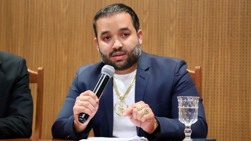 Gaturiano: trabalho, compromisso e resultados por Petrolina