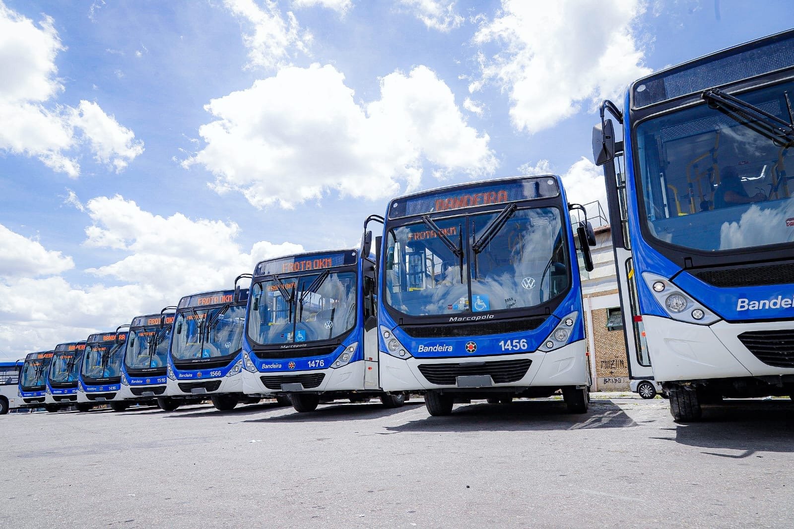 Caruaru ganha 28 novos ônibus no transporte público