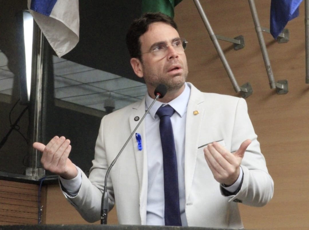 EDUARDO MOURA ALERTA PARA DÉFICIT BILIONÁRIO NAS CONTAS DO RECIFEE CRITICA GASTOS COM PROPAGANDA NA LOA 2026