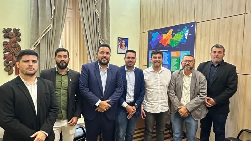 Kaio Maniçoba recebe apoio da oposição de Carnaíba