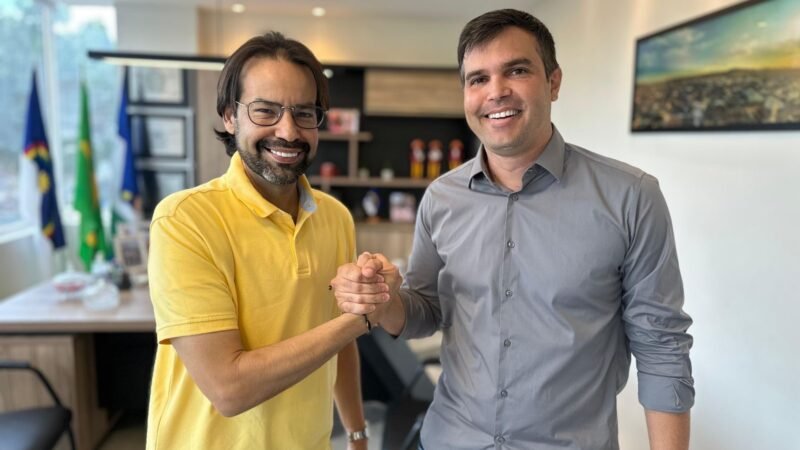 Diogo Moraes e Helinho Aragão se reúnem para alinhar prioridades para Santa Cruz do Capibaribe em 2026