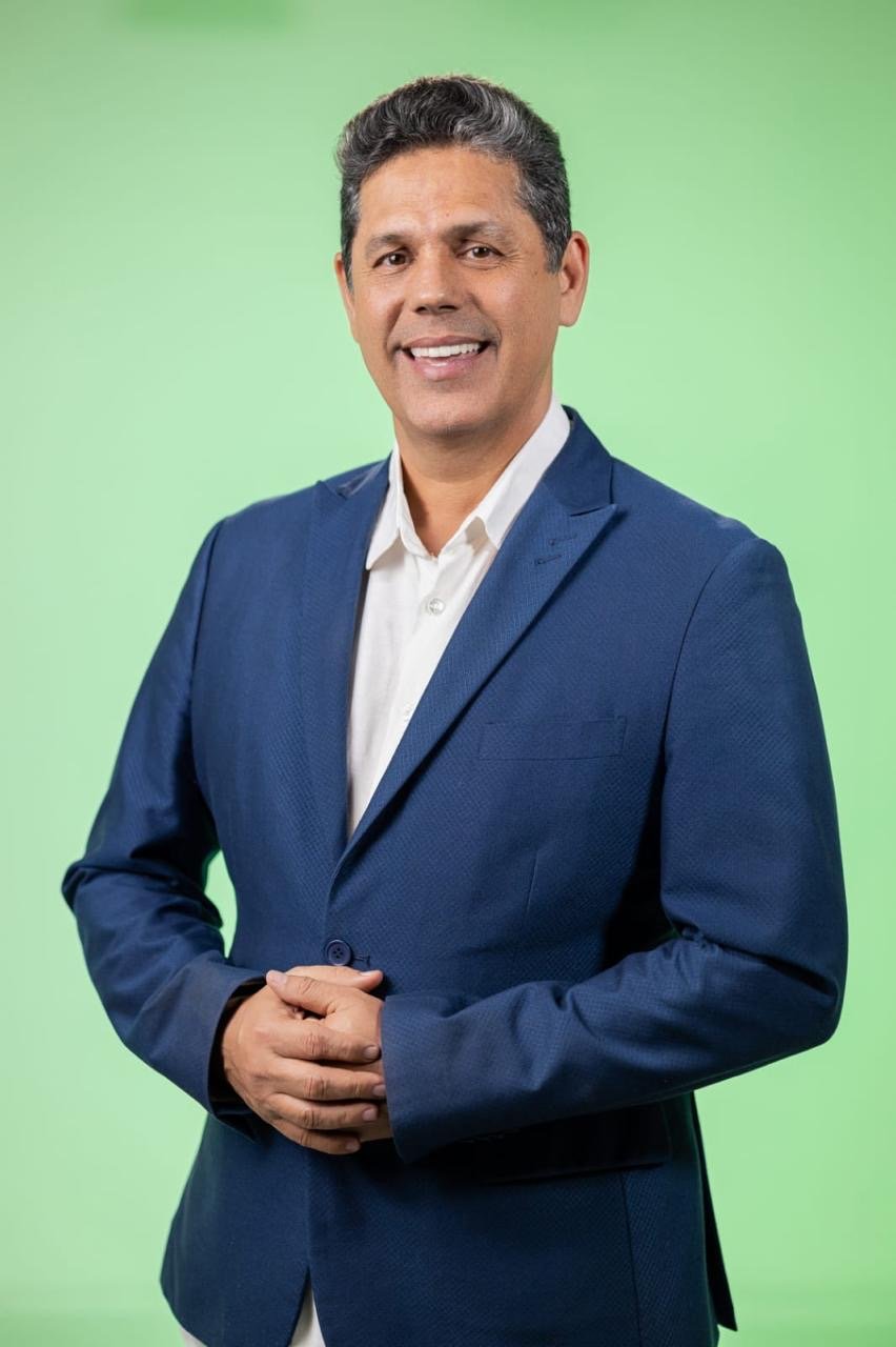 Rinaldo Barros receberá troféu Leão Dourado da Revista Total Brasil