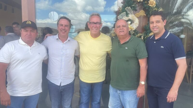 Marcello Maranhão participa de confraternização da ALEPE ao lado do presidente Álvaro Porto