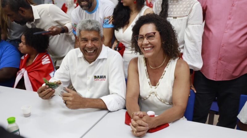 Governador participa do Natal Mais Social com cardápio especial no Restaurante Popular da Liberdade