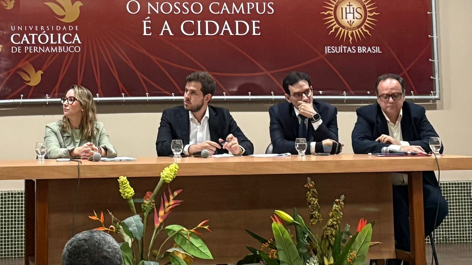 Câmara dos Deputados debate impactos da escala 6×1 no Recife