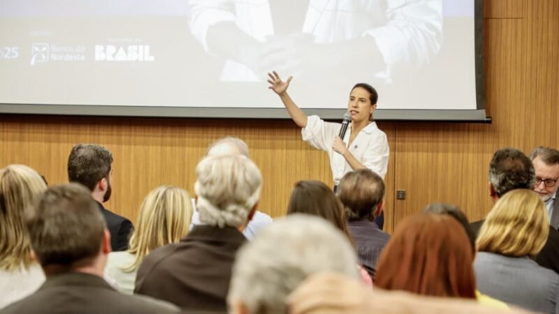 Governadora Raquel Lyra destaca obras e investimentos que impulsionam novo ciclo de desenvolvimento para Pernambuco durante seminário no Recife 