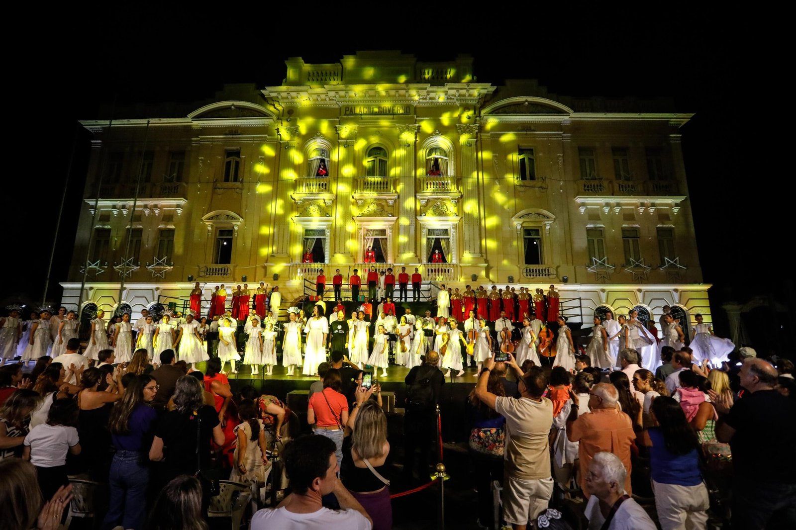 Magia e emoção marcam encerramento do Concerto de Natal 2025 no Palácio do Campo das Princesas