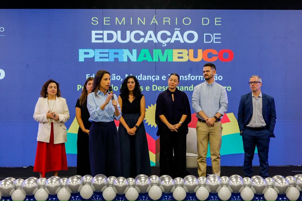 Juntos Pela Educação: governadora Raquel Lyra projeta ampliação das escolas em tempo integral da Rede Estadual de Ensino durante Seminário de Educação de Pernambuco