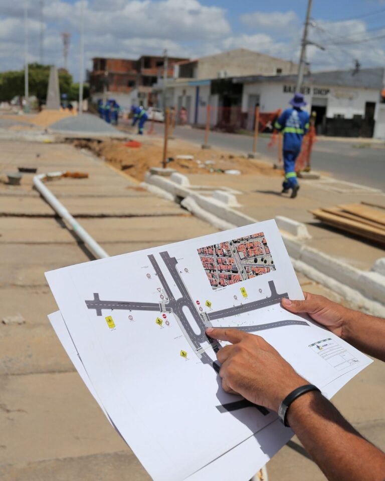 “Vai ficar show de bola”, diz motociclista sobre nova rotatória no acesso ao bairro Centenário em Juazeiro- BA
