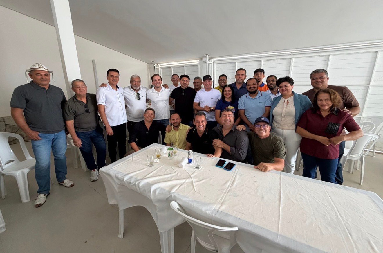 Prefeito Victor Coelho promove confraternização com a imprensa de Ouricuri e reforça a liberdade de expressão