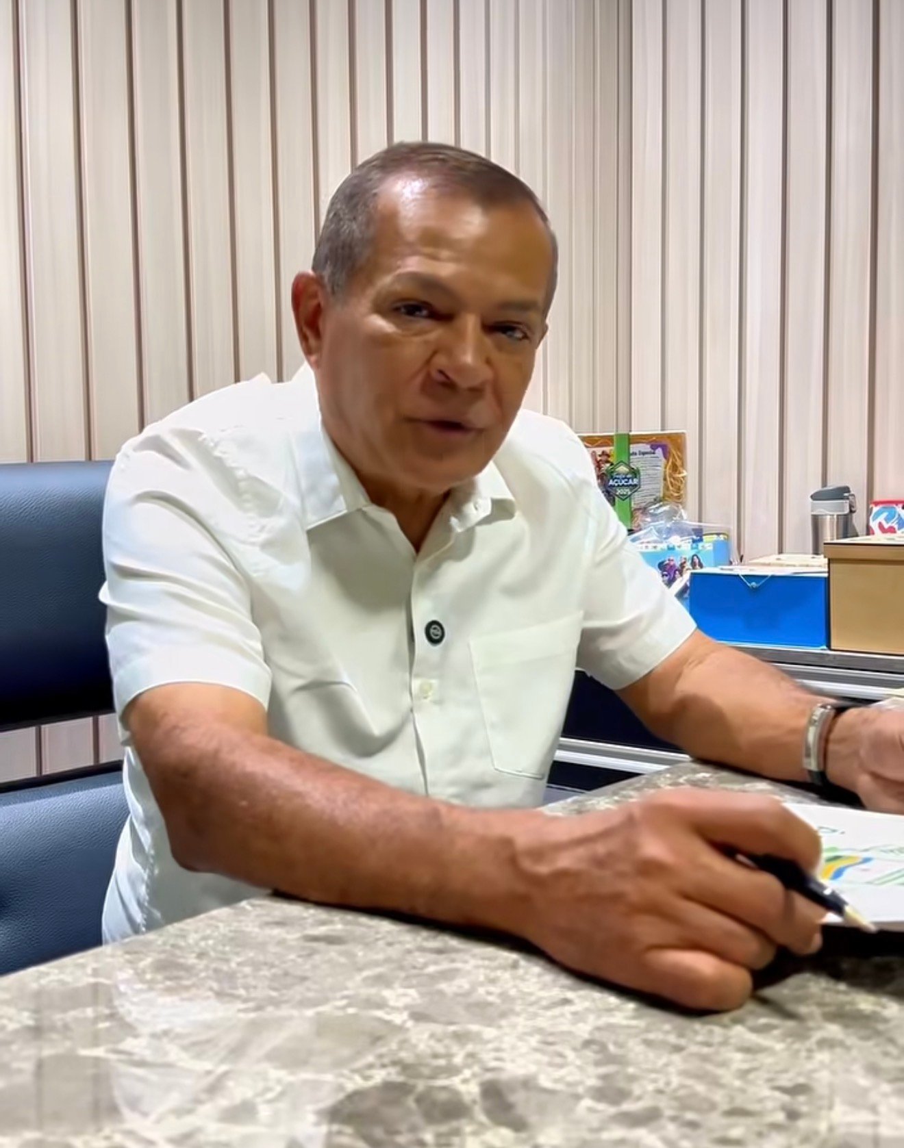 Prefeito Miruca paga salário dos servidores municipais da Água Preta rigorosamente e aquece a economia local neste final de ano de 2025