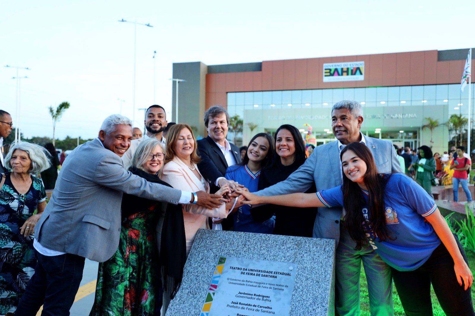Governo do Estado da Bahia inaugura Teatro Central da UEFS e amplia espaço cultural e acadêmico no campus