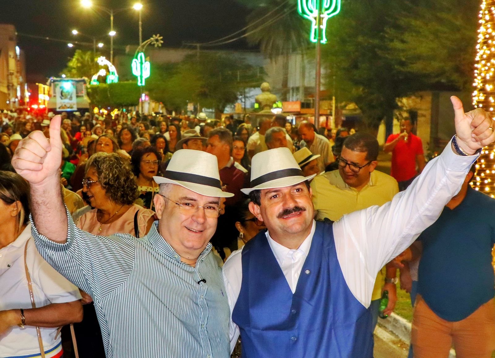 Primeiro Festival Arcoverdense de Seresta e Serenata emociona público e consolida parceria entre Prefeitura e Câmara Municipal