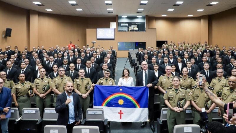 Juntos pela Segurança: governadora Raquel Lyra comanda aula inaugural de 189 alunos do curso de oficiais da Polícia Militar