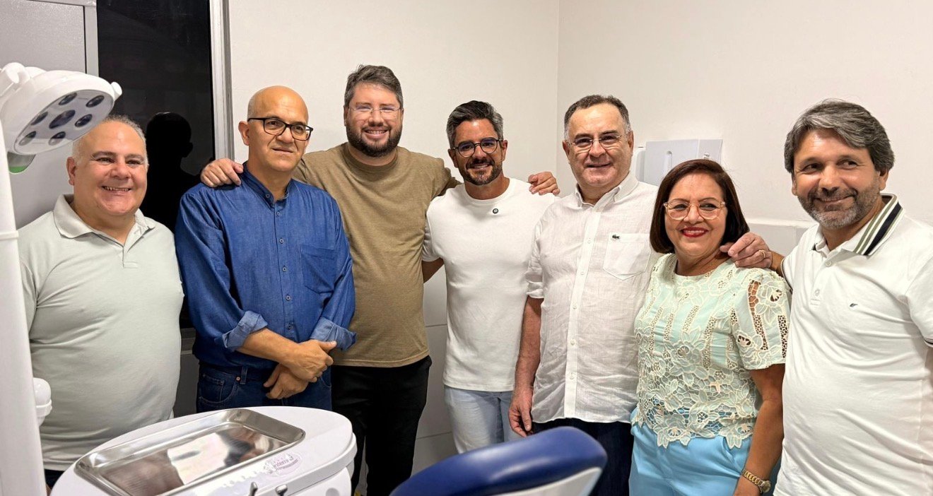 Prefeito Zeca Cavalcanti entrega sala de urgência odontológica e amplia cuidado com a população de Arcoverde