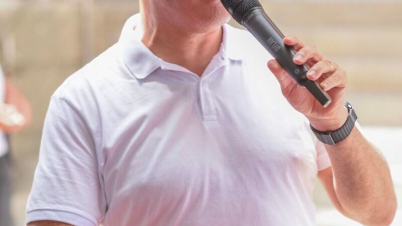 Prefeito Sivaldo Albino assina 15 Ordens de Serviço com investimento de quase R$ 15 milhões