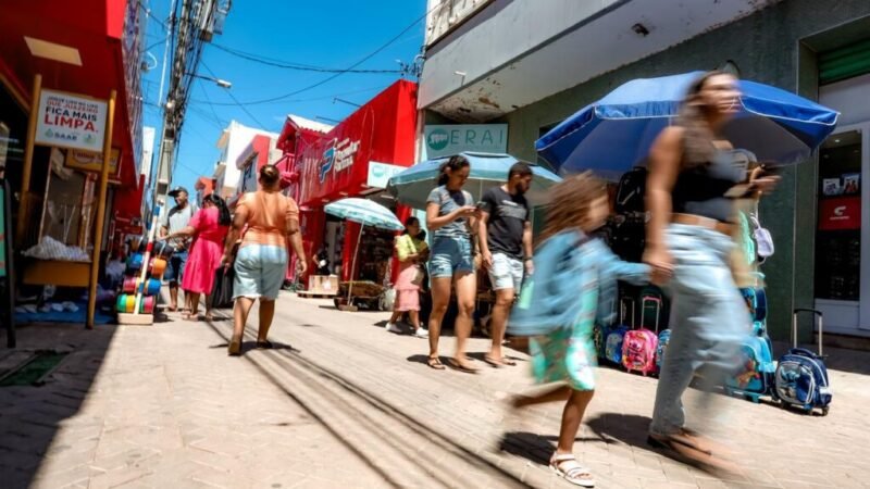 Carnaval de Juazeiro 2026 impulsiona rede hoteleira e aquece o comércio local