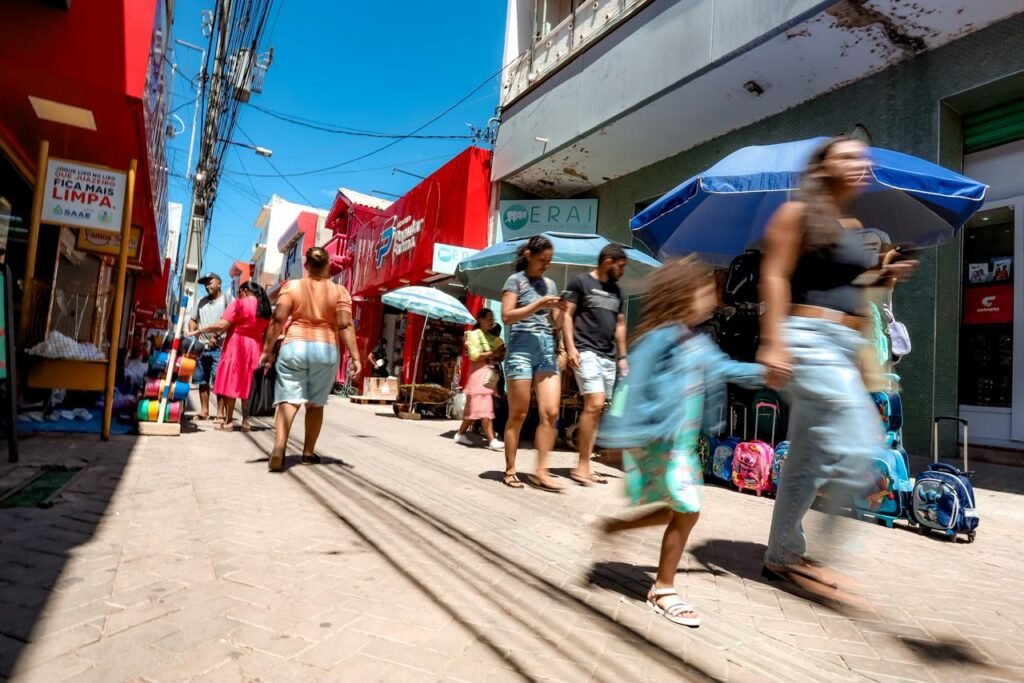 Carnaval de Juazeiro 2026 impulsiona rede hoteleira e aquece o comércio local