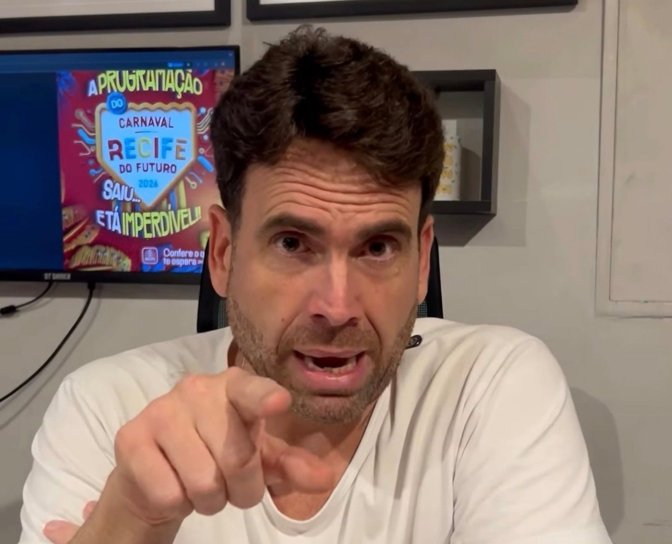 EDUARDO MOURA CRITICA GASTOS DO CARNAVALE APONTA QUASE TRIPLICAÇÃO DO ORÇAMENTO EM ANO ELEITORAL