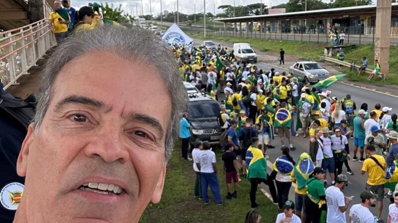 Deputado Alberto Feitosa já está na concentração em Brasília