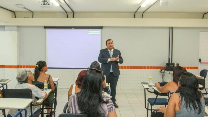 Prefeitura do Jaboatão promove ciclo de palestras e mutirões de castração para protetores de animais