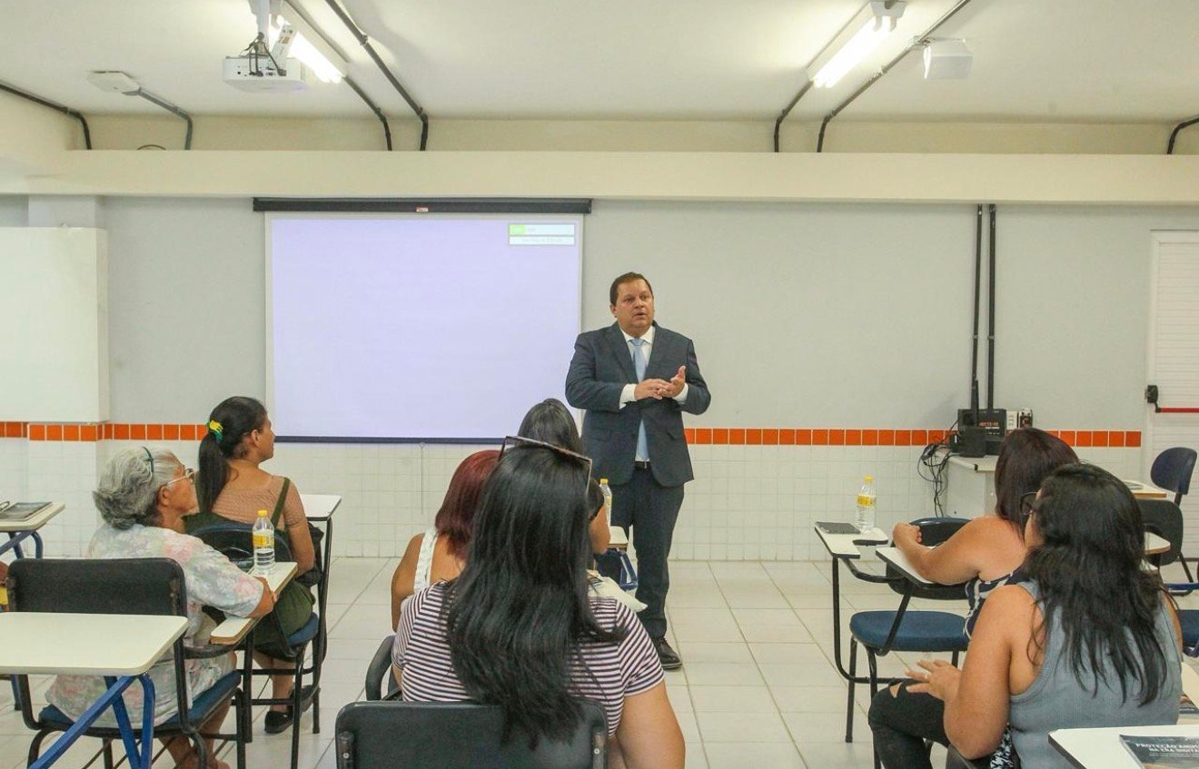 Prefeitura do Jaboatão promove ciclo de palestras e mutirões de castração para protetores de animais