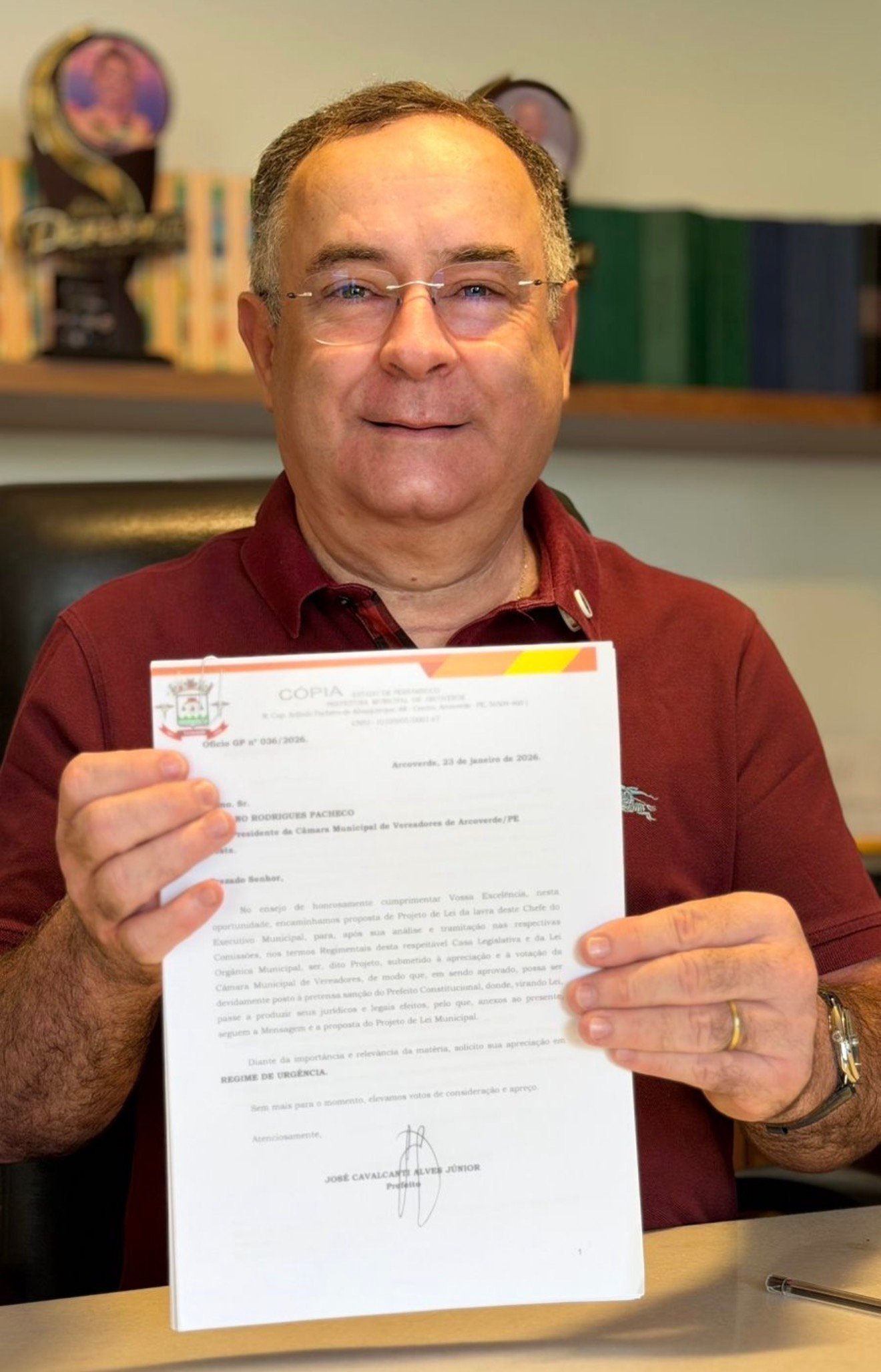 Prefeito Zeca Cavalcanti anuncia reajuste de 5,4% para professores da rede municipal de Arcoverde