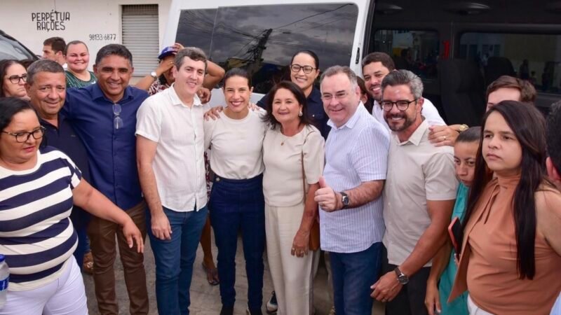 Prefeito Zeca Cavalcanti e vice-prefeito Siqueirinha acompanham governadora Raquel Lyra em ações do Governo do Estado em Custódia
