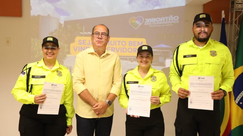 Jaboatão: Novo ciclo começa: 66 servidores municipais tomam posse em cerimônia na UniFG