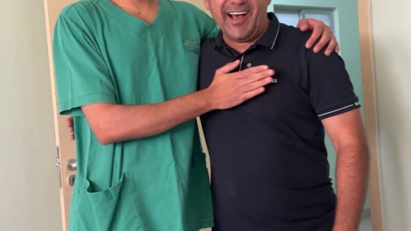 Prefeito Evilásio Mateus comemora o sucesso na realização da primeira cirurgia de cateterismo cardíaco na Hemodinâmica do HMSM