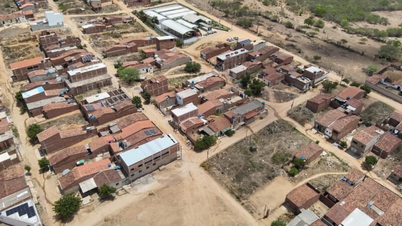 Prefeito de Toritama Sérgio Colin anuncia pavimentação de todas as ruas do bairro Izídio Tavares