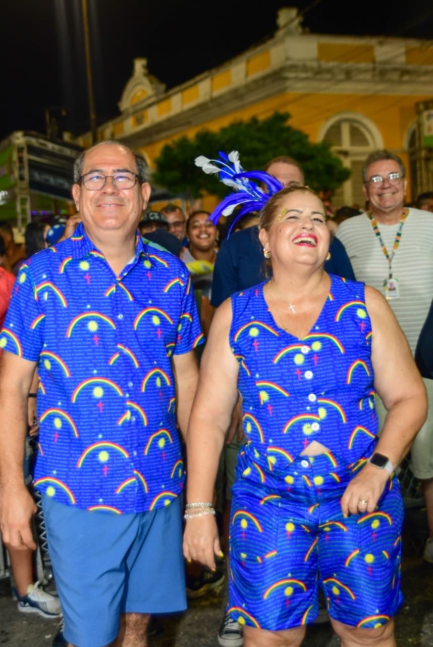 Polo Praias do Carnaval da Gente 2026 agita noite com shows na orla de Candeias