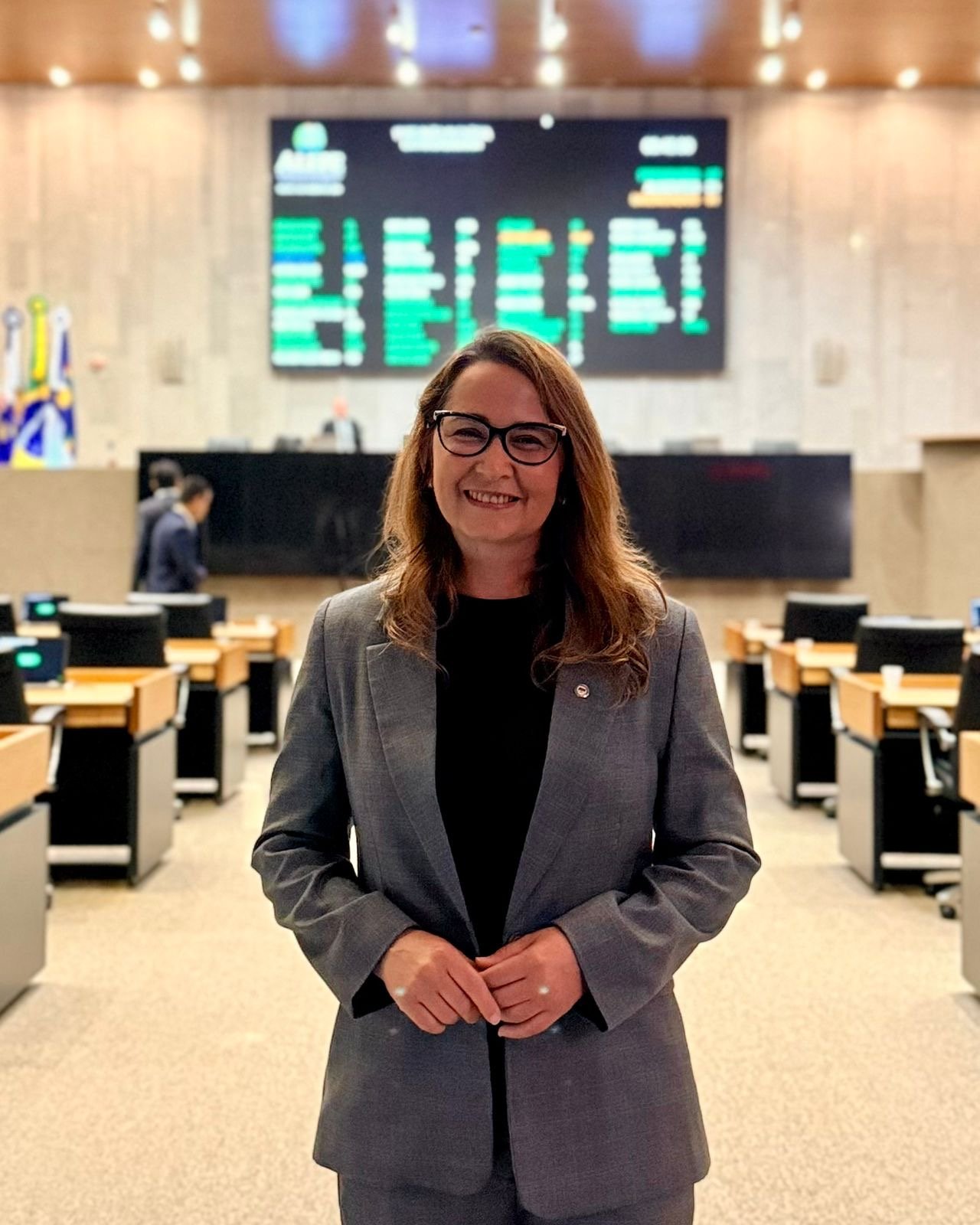 Débora Almeida eleva o tom, rebate críticas e sustenta relevância do Hospital Perpétuo Socorro no Agreste