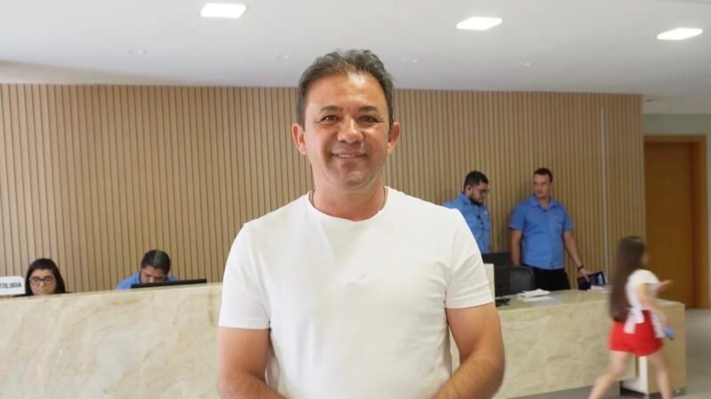 Prefeito Evilásio Mateus autoriza pagamento do 13º salário de forma escalonada por mês de aniversário