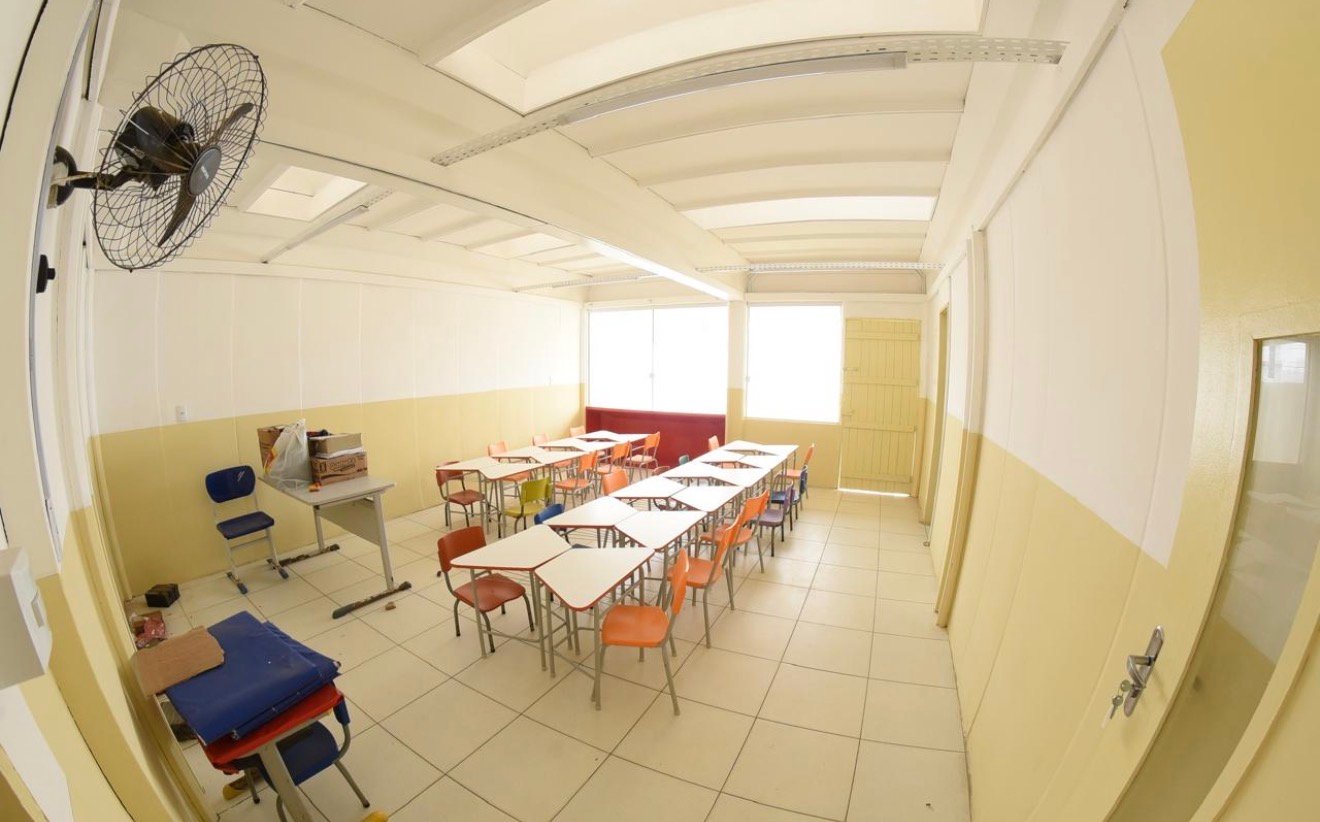 Prefeito Sivaldo Albino faz entrega da requalificação do CMEI Girlane Lira