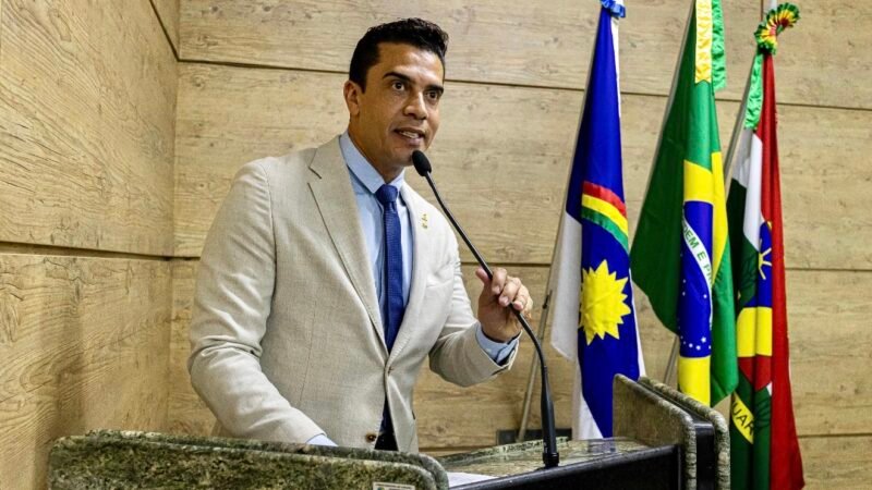 Rodrigo Pinheiro abre trabalhos na Câmara e destaca parcerias, entregas e novos projetos para Caruaru