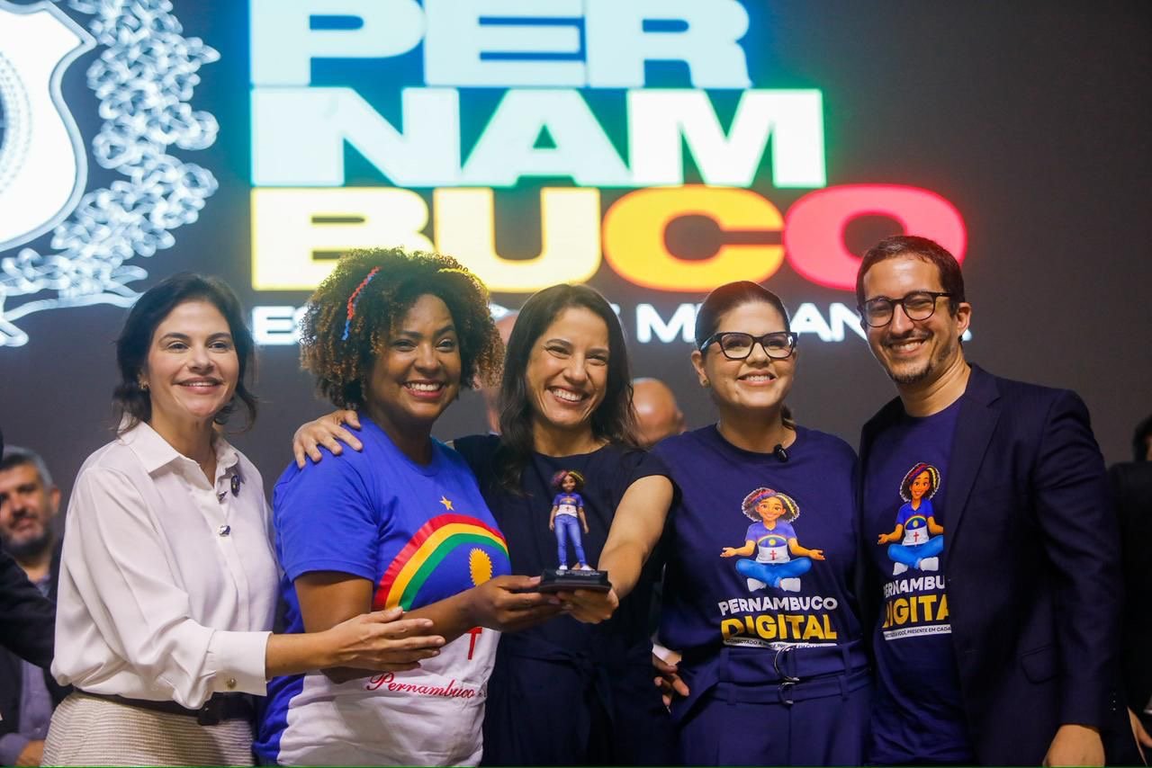 “Tecnologia é encurtar distâncias e aproximar pessoas”, enfatizou a governadora Raquel Lyra durante lançamento do PE.GOV