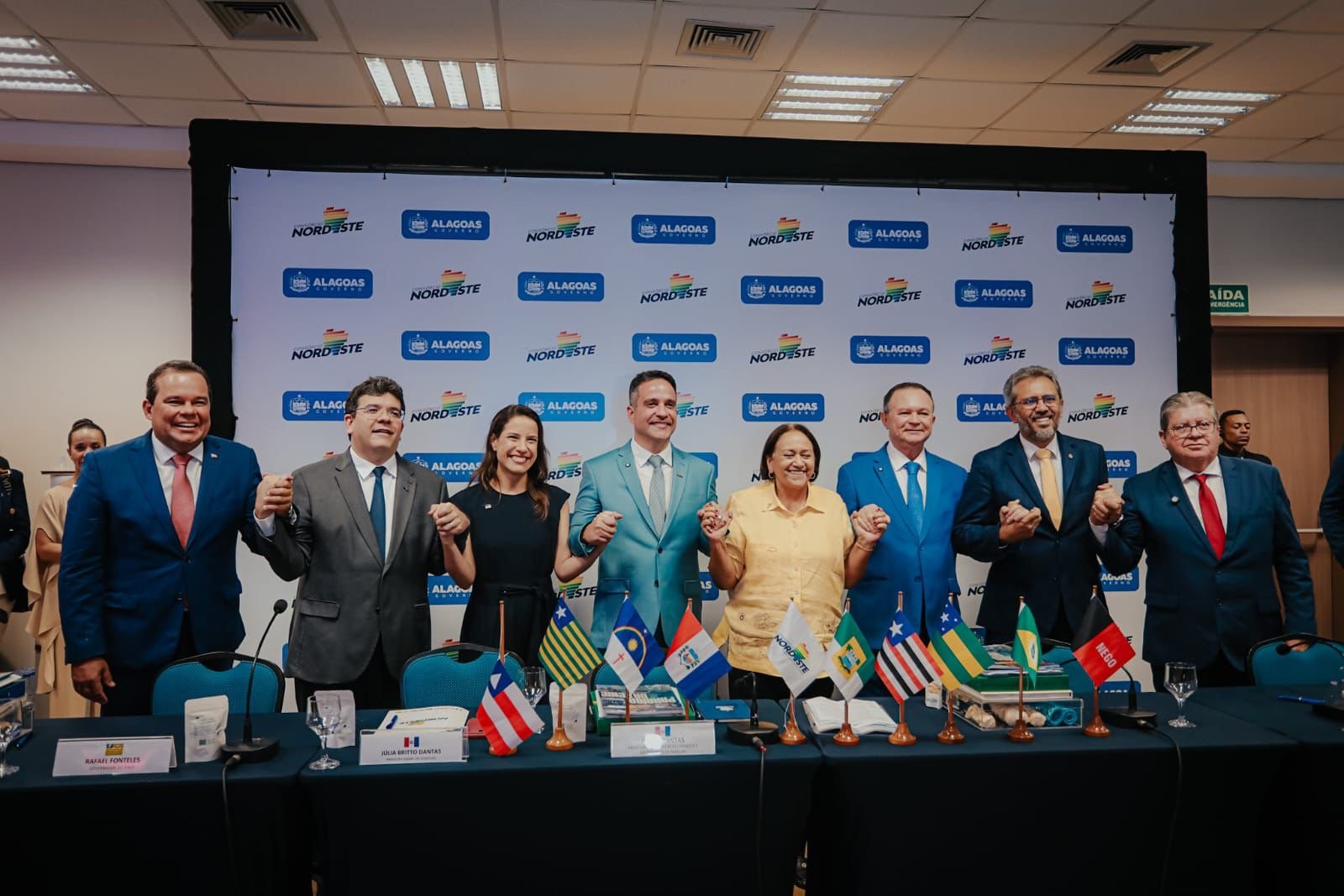 Governadora Raquel Lyra defende Nordeste como região para investimentos durante evento de posse do novo presidente do Consórcio Nordeste