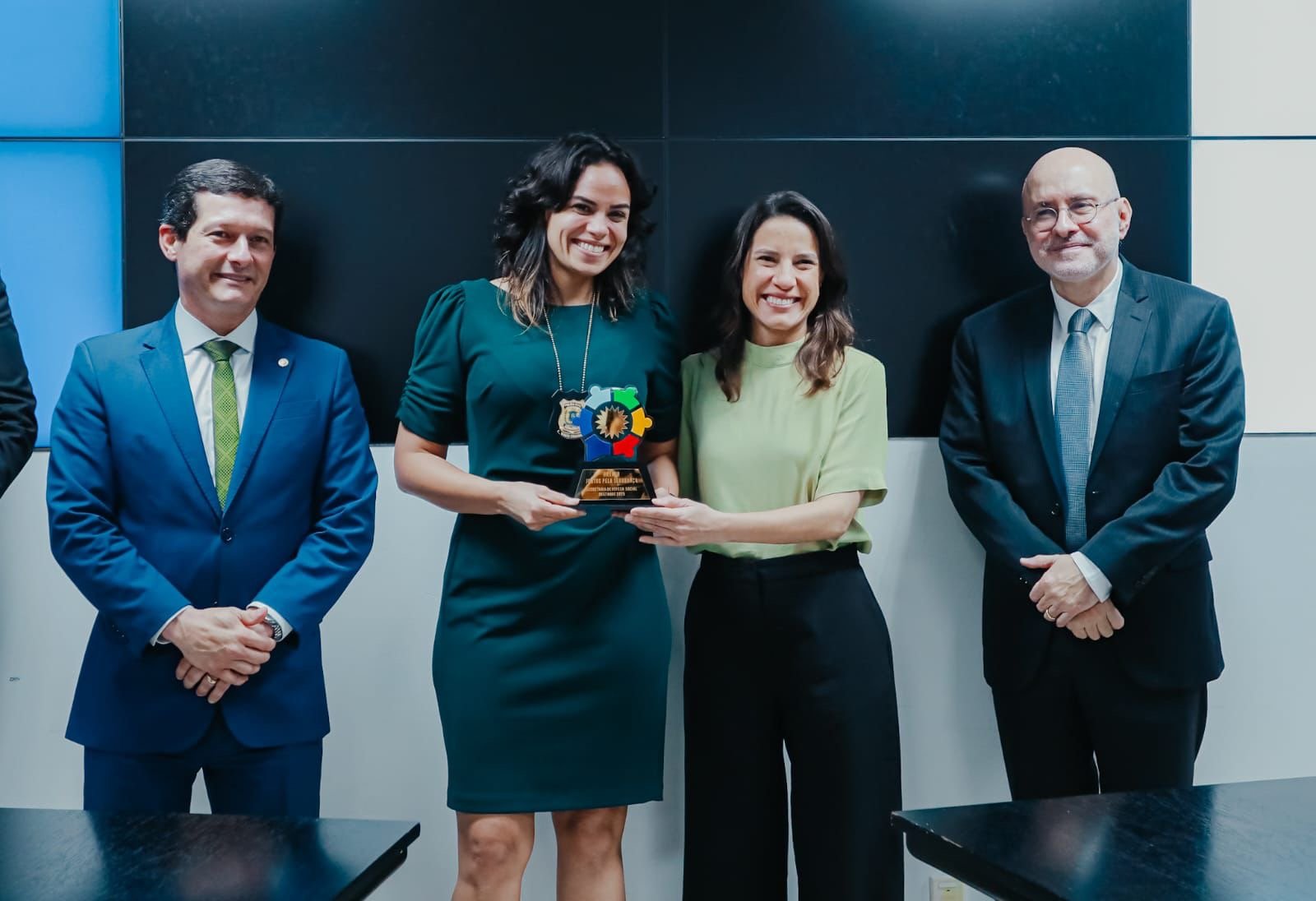 Governadora Raquel Lyra destaca integração entre os poderes durante premiação do Juntos pela Segurança