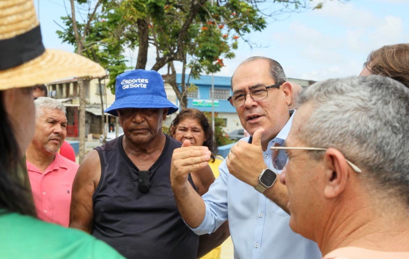 Prefeito Mano Medeiros visita obras de requalificação da Academia das Cidades de Barra de Jangada