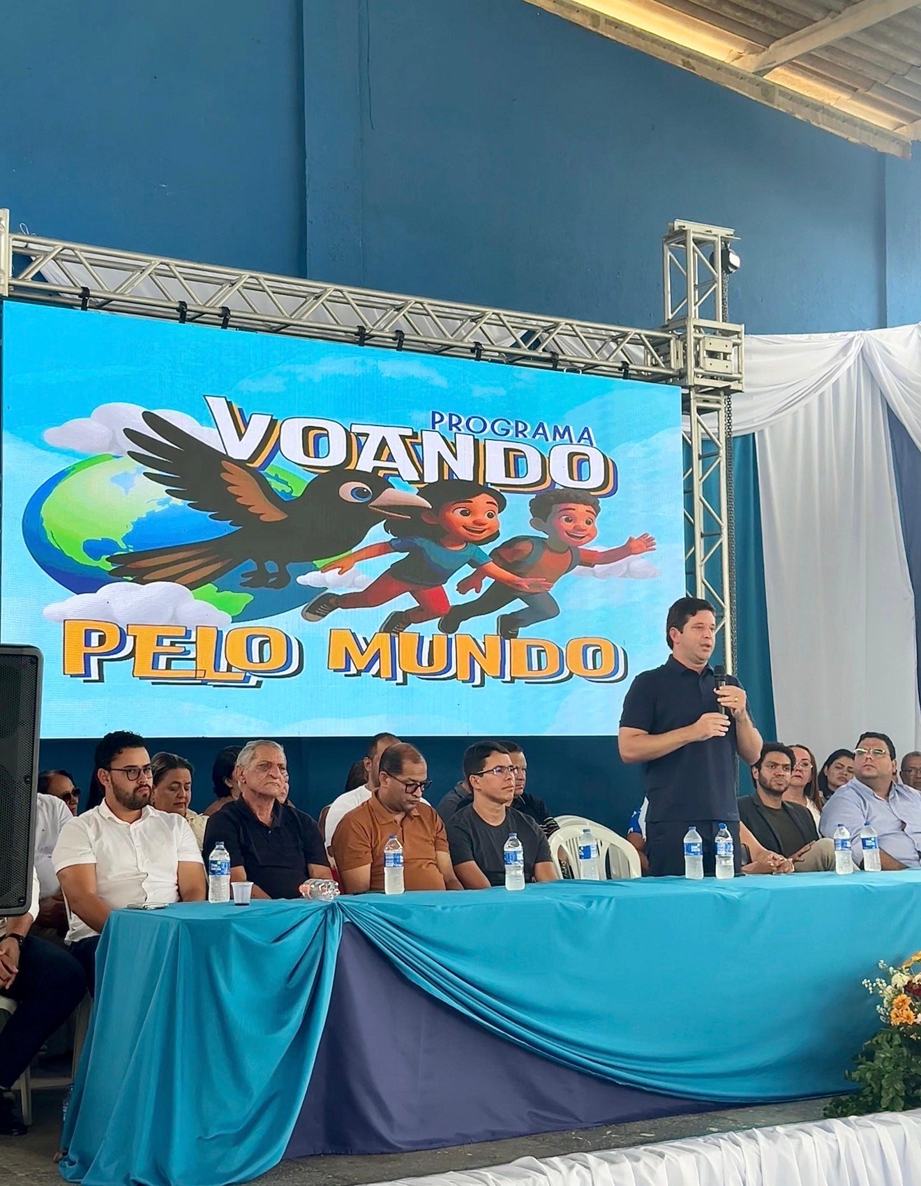 Educação que atravessa fronteiras: Prefeito lança o Xexéu Voando Pelo Mundo e eleva o patamar da gestão